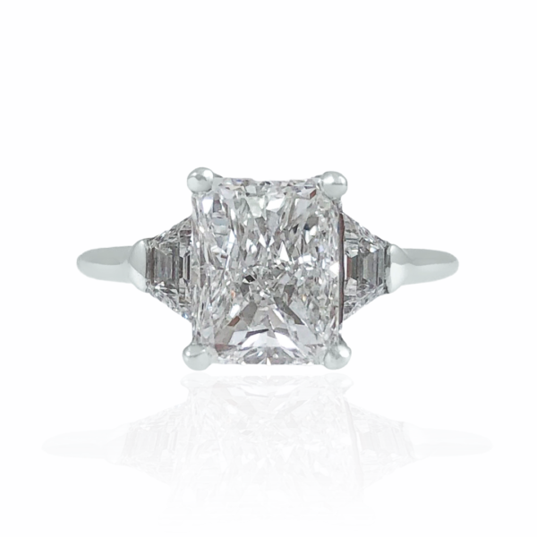 trapezoid diamond engagement ring mounting