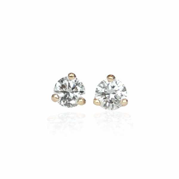 diamond stud earrings .28ctw