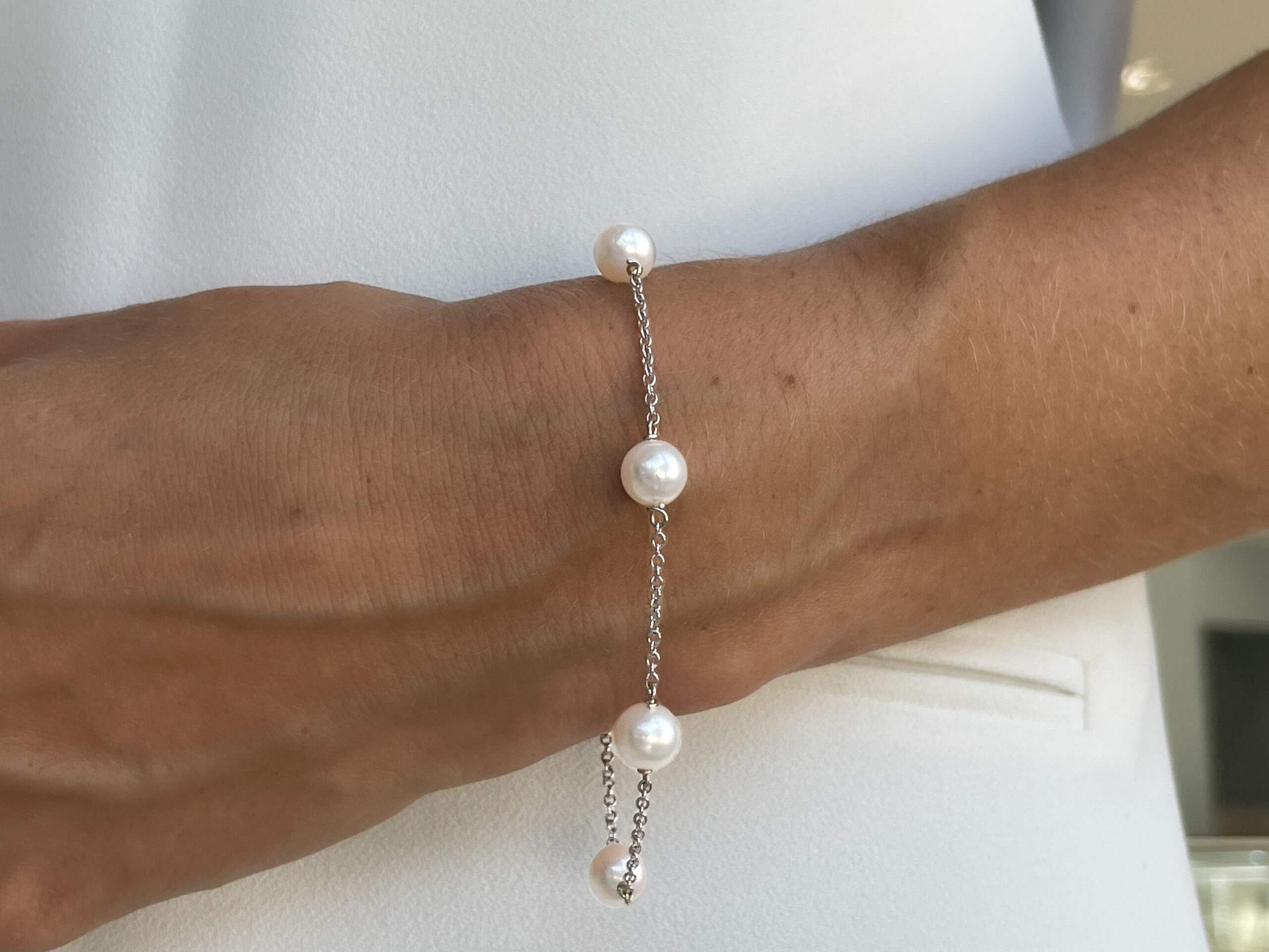 Tin cup pearl on sale bracelet